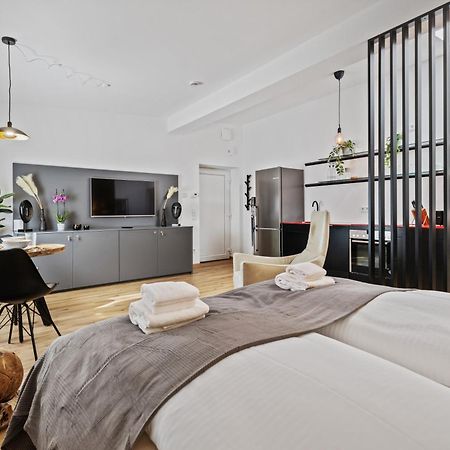 Stylish Tiny City House Augsburg Exterior photo
